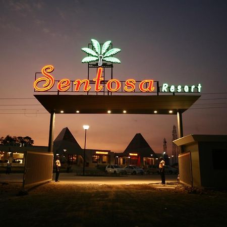 Sentosa Resorts & Water Park Chinchvad Ngoại thất bức ảnh