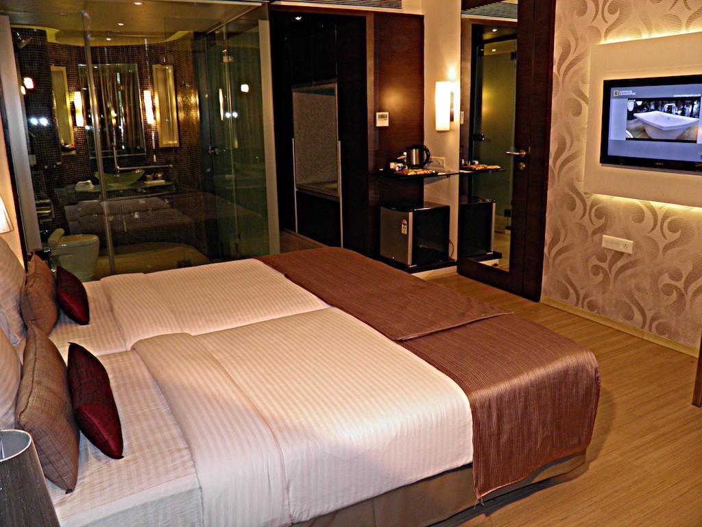 Sentosa Resorts & Water Park Chinchvad Phòng bức ảnh